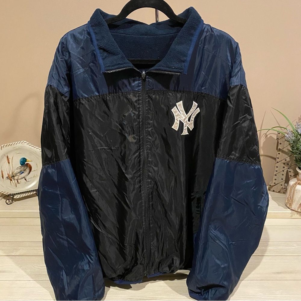 New York Yankees Mens Reversible Windbreaker/ Fleece Zip up Coat Size XL EUC